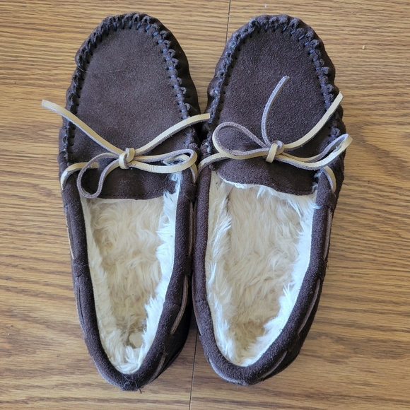 Target | Mocassin slippers - Picture 2 of 5